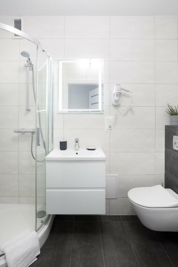 Lajsnij Sobie Apartment Познань Екстер'єр фото