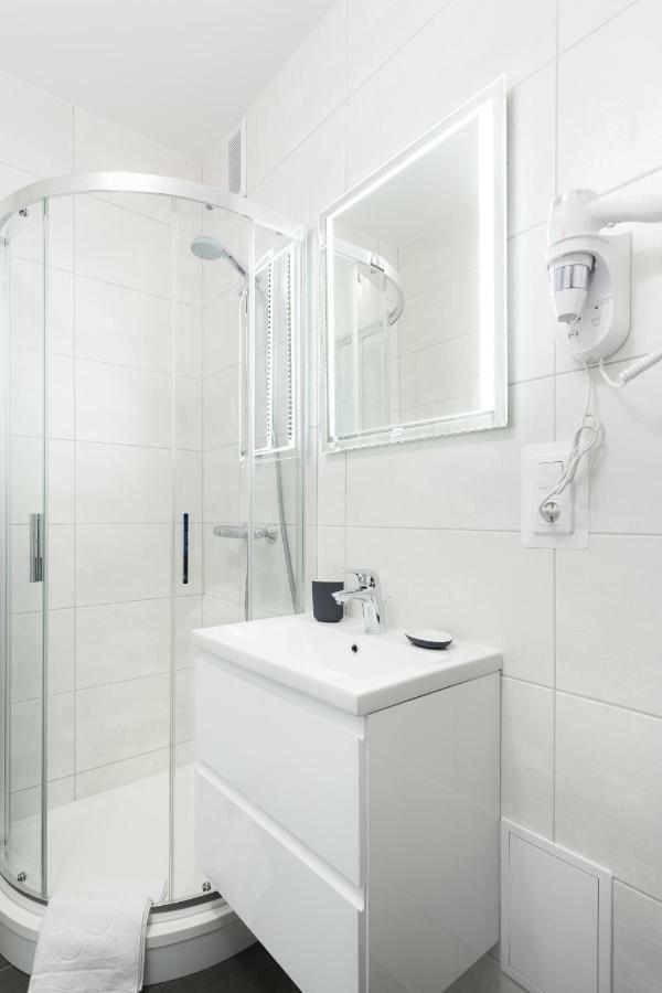 Lajsnij Sobie Apartment Познань Екстер'єр фото
